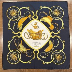 Hermes Silk Scarf 90 Carré Navy Yellow Cream Hand Rolled Made in France